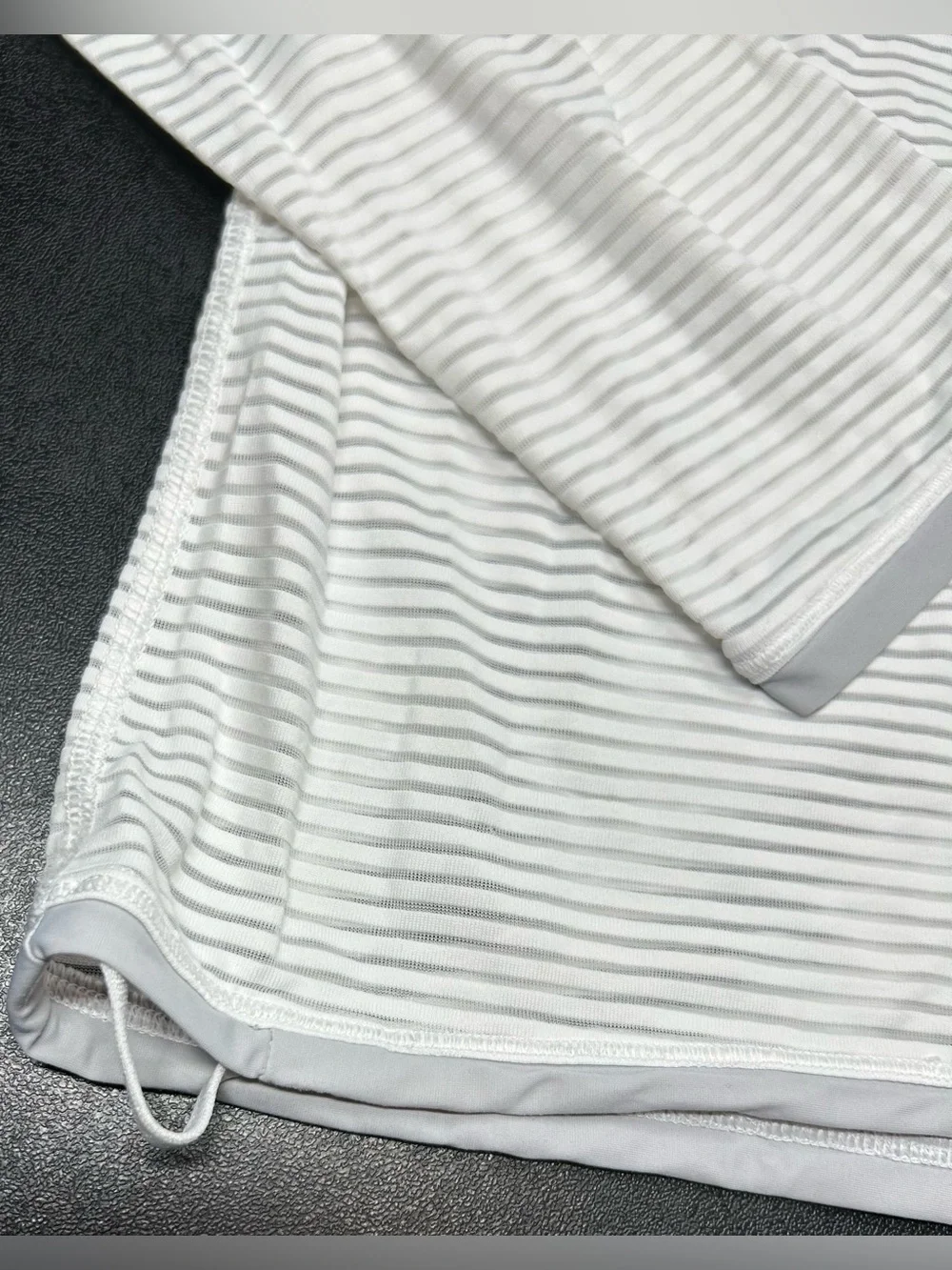 Lululemon Women's Size L Lean In Long Sleeve White Breathable Stretch Shirt